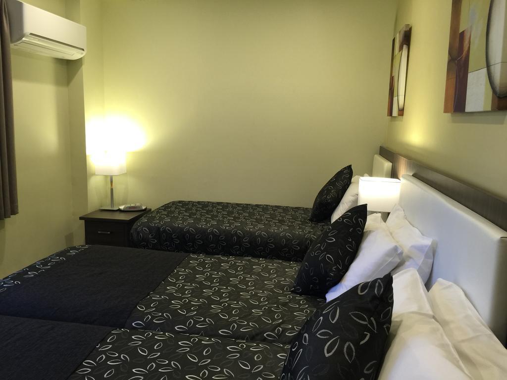Park Squire Motor Inn & Serviced Apartments Melbourne Exterior photo