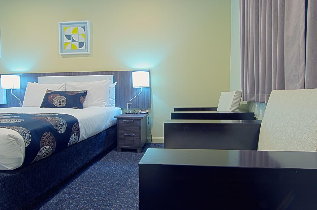 Park Squire Motor Inn & Serviced Apartments Melbourne Exterior photo