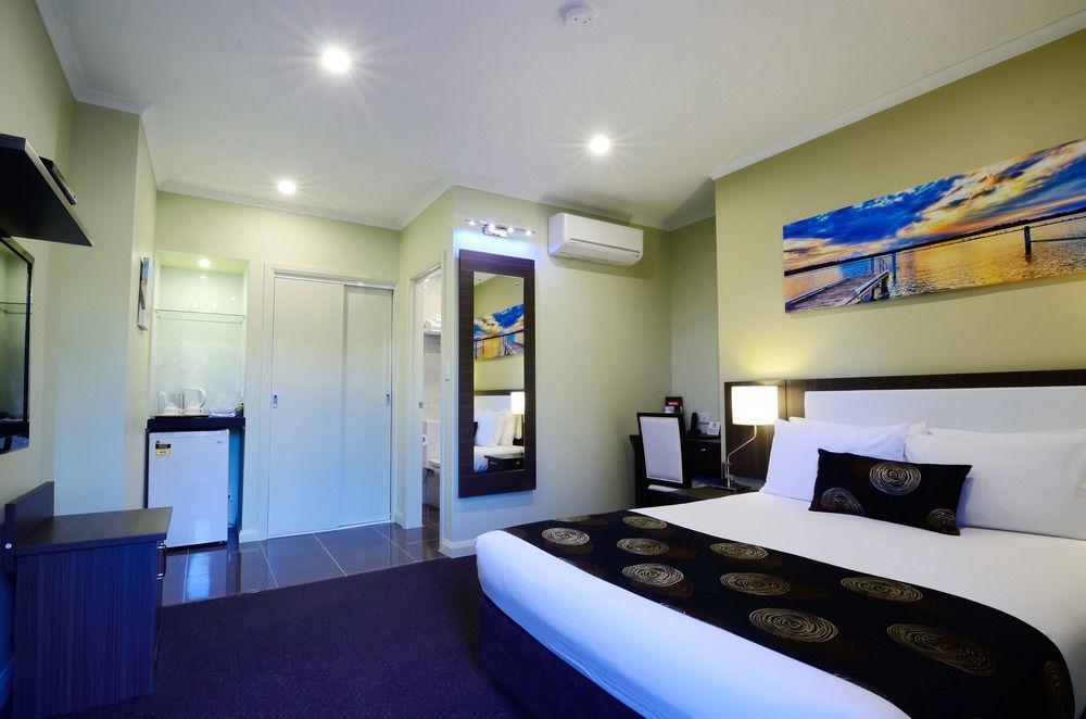 Park Squire Motor Inn & Serviced Apartments Melbourne Exterior photo