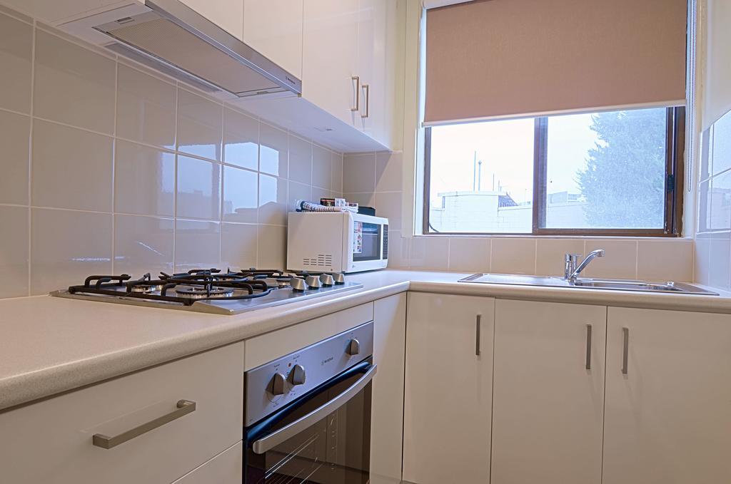 Park Squire Motor Inn & Serviced Apartments Melbourne Exterior photo
