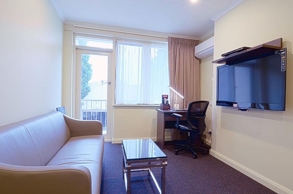 Park Squire Motor Inn & Serviced Apartments Melbourne Exterior photo