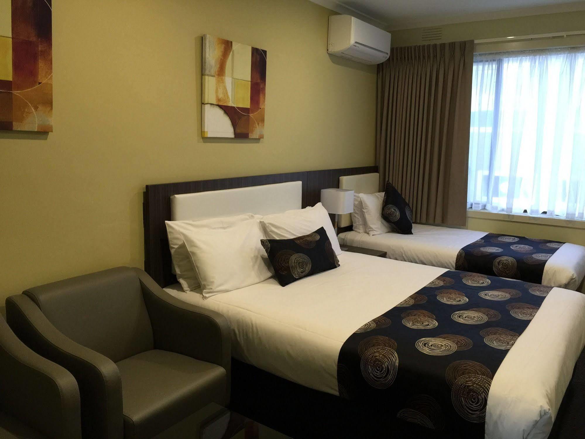 Park Squire Motor Inn & Serviced Apartments Melbourne Exterior photo