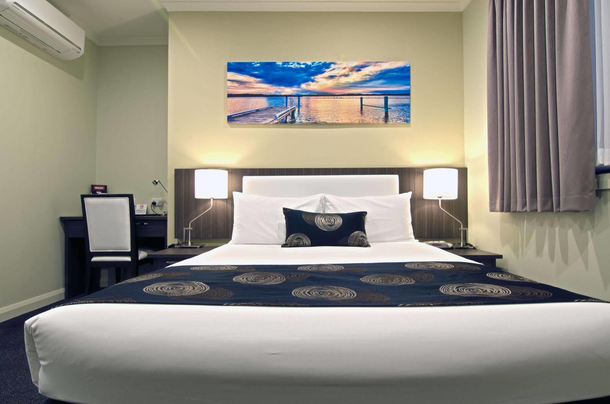 Park Squire Motor Inn & Serviced Apartments Melbourne Exterior photo