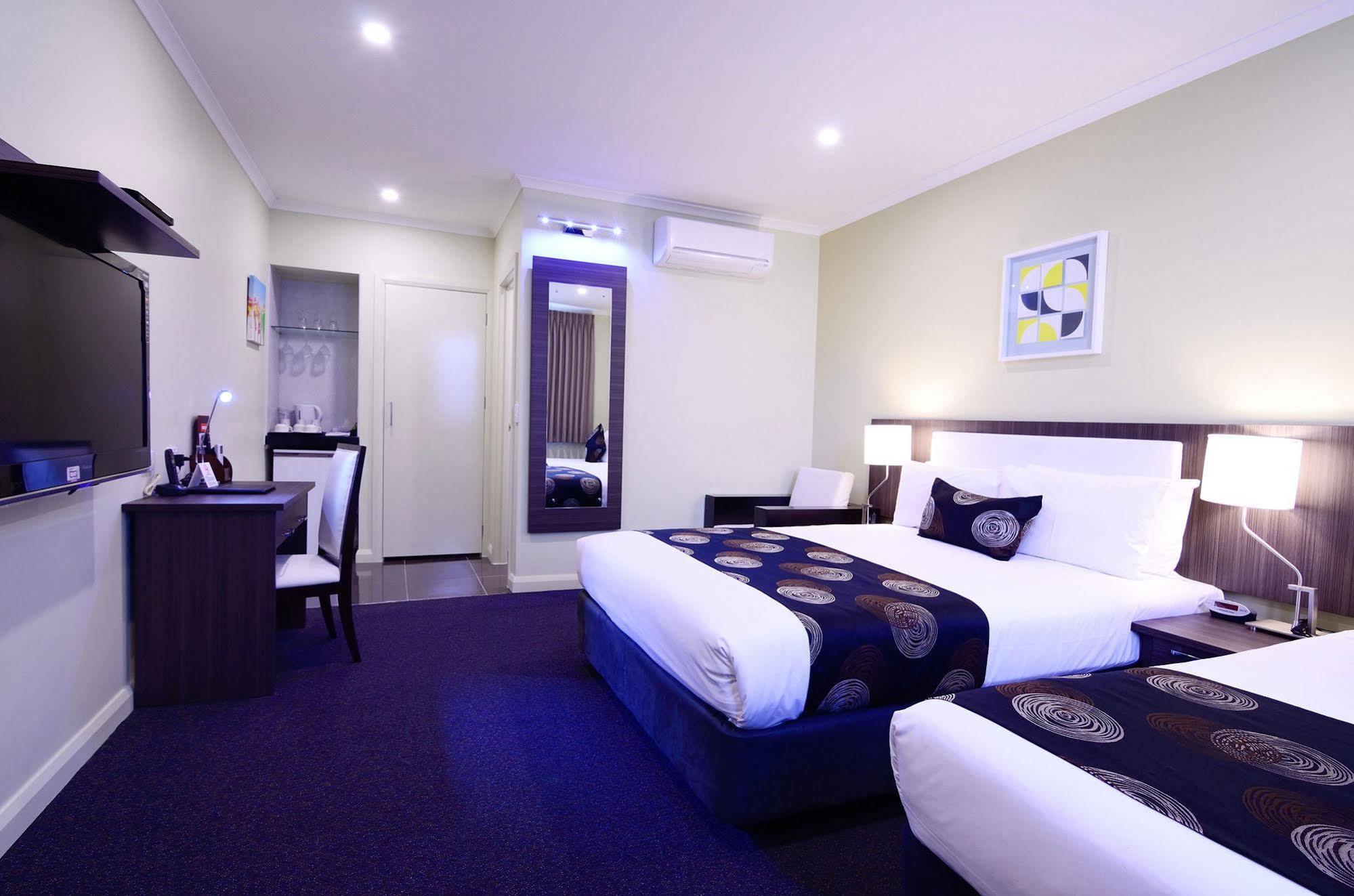Park Squire Motor Inn & Serviced Apartments Melbourne Exterior photo