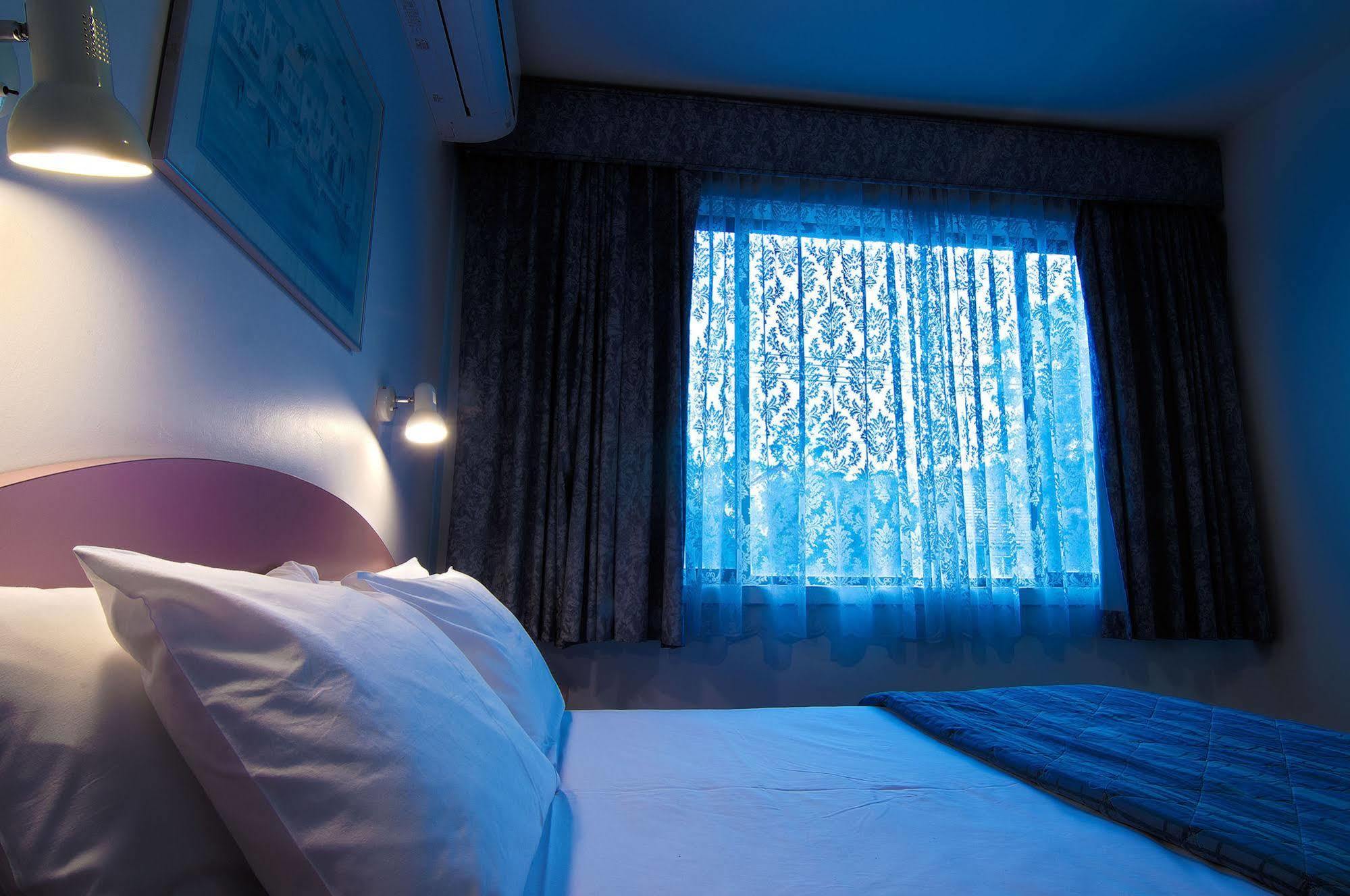 Park Squire Motor Inn & Serviced Apartments Melbourne Exterior photo